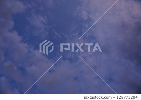 Summer day evening sky 128773294