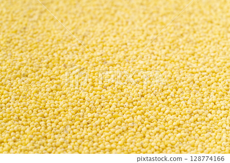 糯小米的特寫 128774166