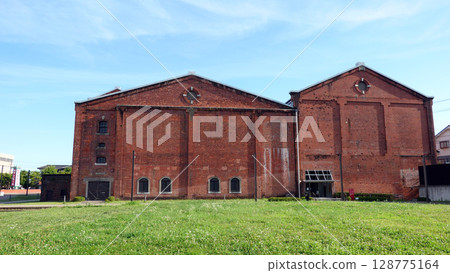 Handa Red Block Building 128775164