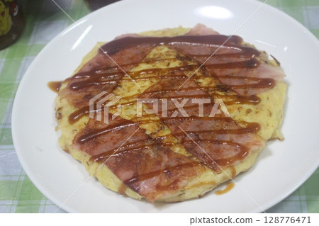 Simple home-cooked okonomiyaki!! Simple home-cooked okonomiyaki!! 128776471