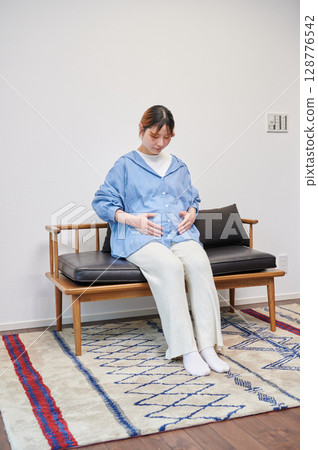 孕婦,孕婦,椅子,溫馨 孕婦,孕婦,椅子,溫馨 128776542