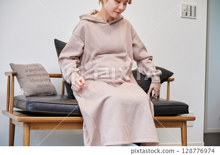 孕婦,孕婦,椅子,溫馨 孕婦,孕婦,椅子,溫馨 128776974