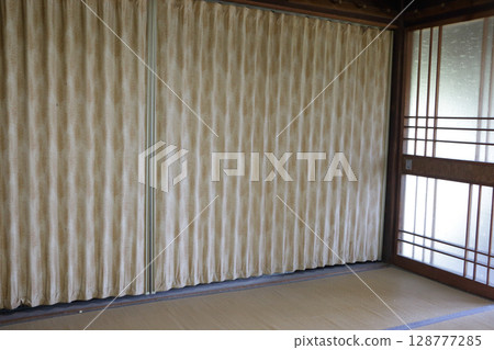 折疊窗簾 - 老房子 128777285