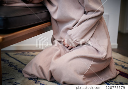 患有孕吐的女性、孕婦、產婦 128778579