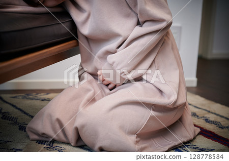 患有孕吐的女性、孕婦、產婦 患有孕吐的女性、孕婦、產婦 128778584