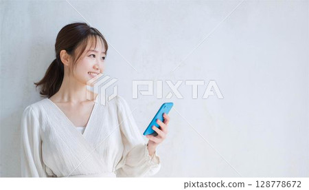 框架、智慧型手機、手機、手、女人、生活方式、影印空間、影像 128778672