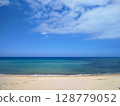 The horizon of Fukuma Beach 128779052