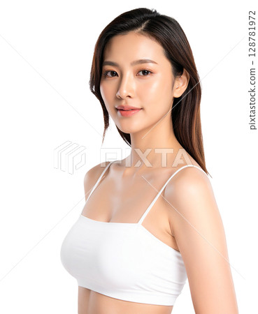美麗的女人與低胸 美麗的女人與低胸 128781972