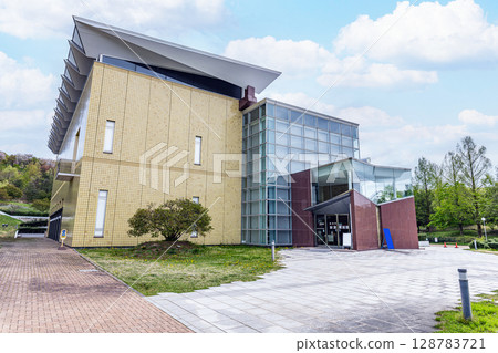 新潟縣新潟市 新潟市新津美術館 128783721