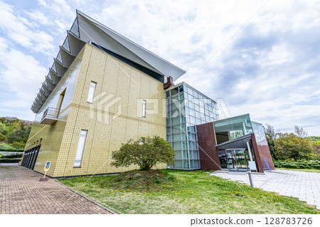 新潟縣新潟市 新潟市新津美術館 128783726