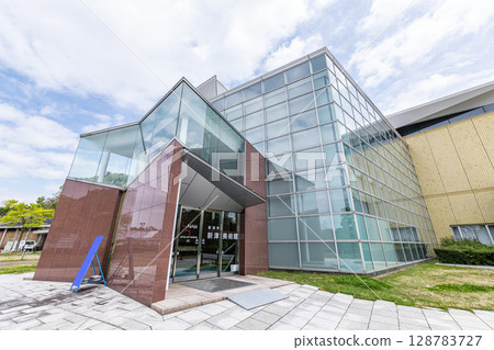 新潟縣新潟市 新潟市新津美術館 128783727