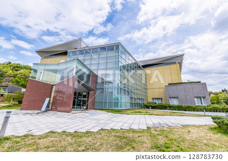 新潟縣新潟市 新潟市新津美術館 新潟縣新潟市 新潟市新津美術館 128783730