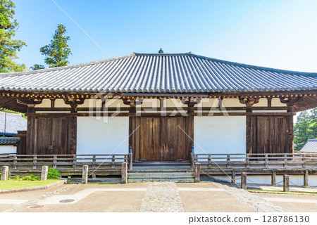 [國寶] 世界遺產：奈良縣奈良市東大寺、法華堂（三月堂） 128786130