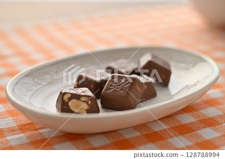 花生巧克力 128788994