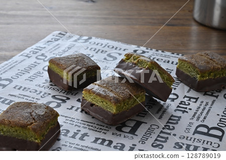 迷你濃鬱宇治抹茶布朗尼 迷你濃鬱宇治抹茶布朗尼 128789019