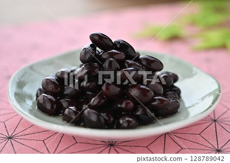 黑豆煮豆 128789042