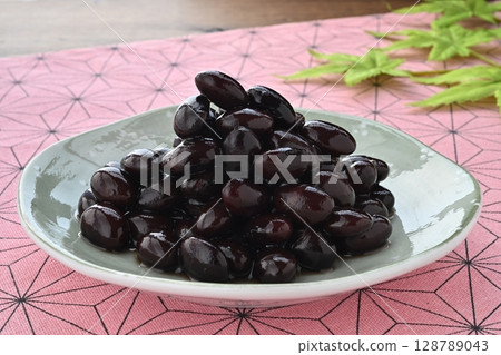 黑豆煮豆 128789043