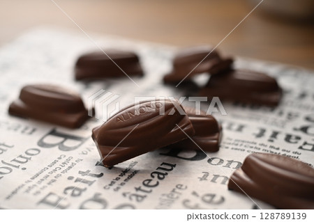 Fujiya Almond Chocolate Fujiya Almond Chocolate 128789139