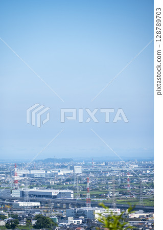 7月，江之島綜合運動公園觀景台的景色[神奈川縣伊勢原市] 128789703