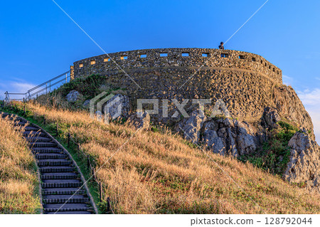 Ashigezaki Observatory: a scenic spot overlooking the Pacific Ocean 128792044