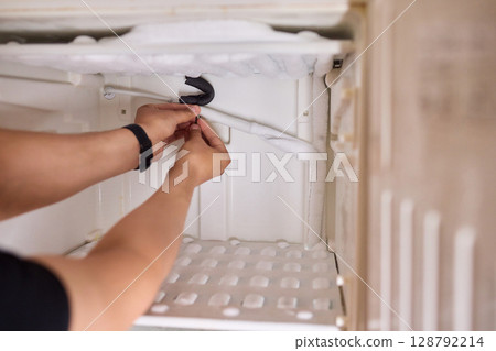 Refrigerator Repair Essential Troubleshooting Tips and Ongoing Maintenance Techniques Refrigerator Repair Essential Troubleshooting Tips and Ongoing Maintenance Techniques 128792214