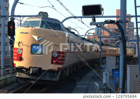 Special Express Noto: 485 series train (T-18 formation: Ueno⇔Kanazawa) 128795684