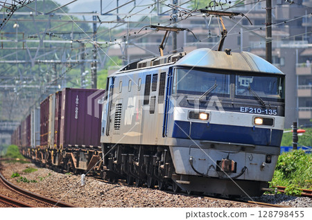 東海道幹線真鶴 JR 貨運 EF210-135(新鶴見) 東海道幹線真鶴 JR 貨運 EF210-135(新鶴見) 128798455