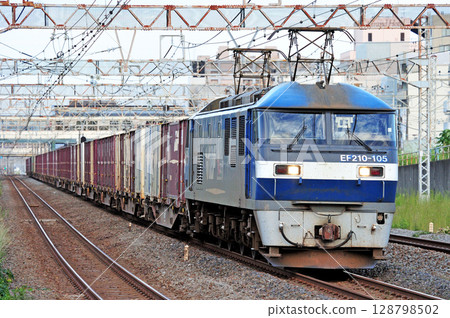 東海道本線平塚JR貨運EF210-105(Suita) 東海道本線平塚JR貨運EF210-105(Suita) 128798502