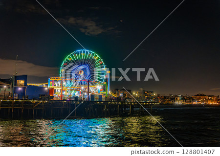 Santa Monica, Los Angeles, USA 128801407