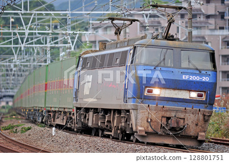 Tokaido Main Line Hiratsuka JR Freight EF200-20 (Suita) 128801751