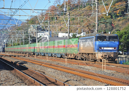 Tokaido Main Line Ninomiya-Oiso JR Freight EF200-15 (Suita) 128801752