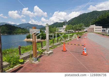 Lake Okutone in summer as seen from Yagisawa Dam, Minakami Town, Gunma Prefecture Lake Okutone in summer as seen from Yagisawa Dam, Minakami Town, Gunma Prefecture 128806736