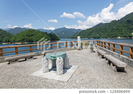 夏天的八木澤水壩、奧利根湖展望台 夏天的八木澤水壩、奧利根湖展望台 128806809