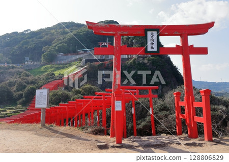 Torii of Motonosumi Shrine (Nagato City, Yamaguchi Prefecture) 128806829