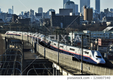 E4 Series Shinkansen "Max" 16-car train 128807340