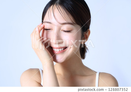 Female portrait beauty image Female portrait beauty image 128807352