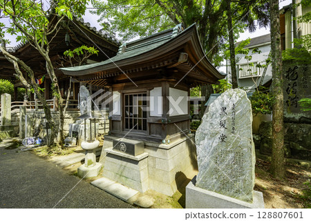 19th of the 88 Shikoku Temples: Tatsueji Temple, Kurokamido Hall, Komatsushima City, Tokushima Prefecture 128807601
