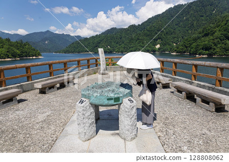 Yagisawa Dam, Lake Tone Observation Deck, Woman with Parasol 128808062