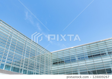 Glass exterior building (office building image) Glass exterior building (office building image) 128809267