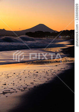 湘南海：黃昏的七里濱 128809809