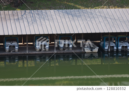 Chidorigafuchi Boat Parking Area 128810332