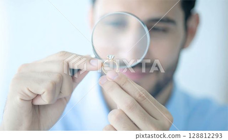 Appraisal, appraisal, jewelry, gemstone, jeweler, man, check, business, work, occupation, image 128812293