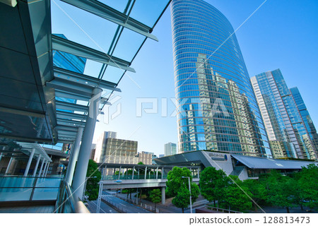 東京：品川城際，品川站周圍的商業區 128813473