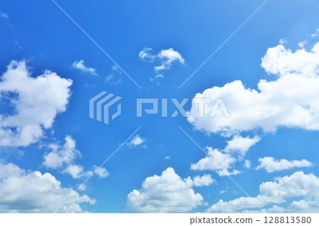 夏天藍天和雲彩 128813580
