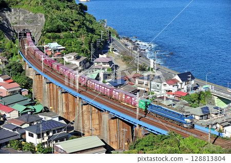 Tokaido Main Line Hayakawa-Nefugawa JR Freight EF66-27 (Suita) Tokaido Main Line Hayakawa-Nefugawa JR Freight EF66-27 (Suita) 128813804