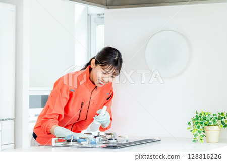 管家女廚房 128816226