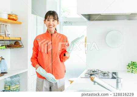 管家女廚房 128816229