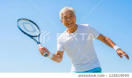 Healthy senior tennis 128819049