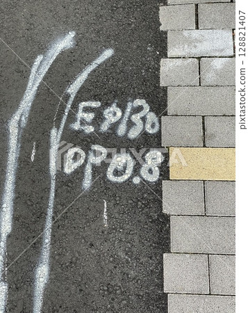 路上有字母的風景 128821407