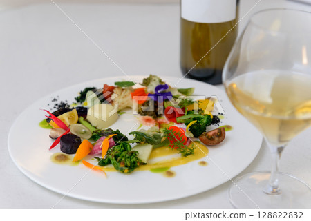 Hors d'oeuvres and restaurant course meals Hors d'oeuvres and restaurant course meals 128822832